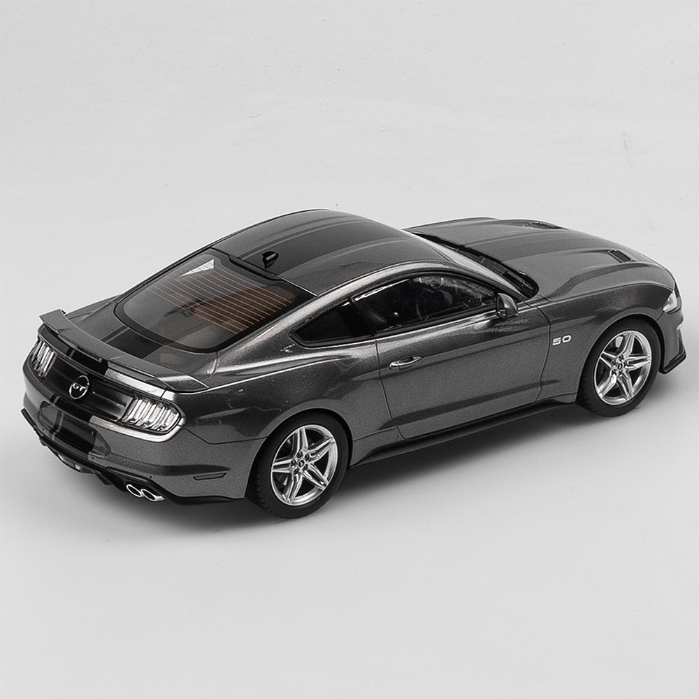 1:18 Ford Mustang GT Fastback - Carbonized Grey